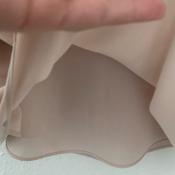 Aritzia Babaton Galen Light Pink Tank Top Size XS - Picture 8 of 8